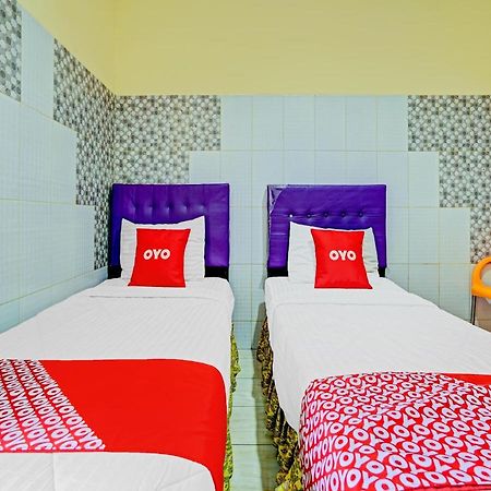Oyo 90238 Hotel Nusantara Cirebon Exterior photo