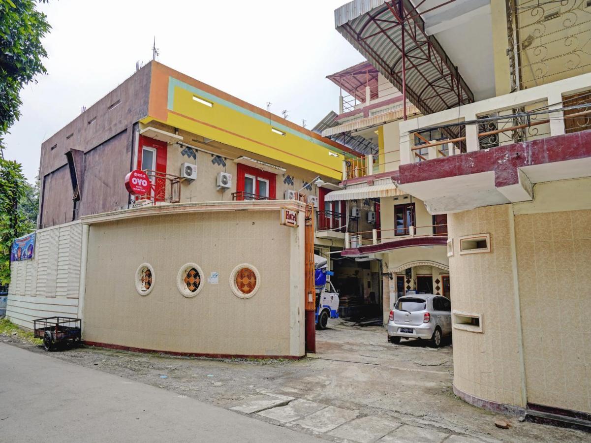 Oyo 90238 Hotel Nusantara Cirebon Exterior photo