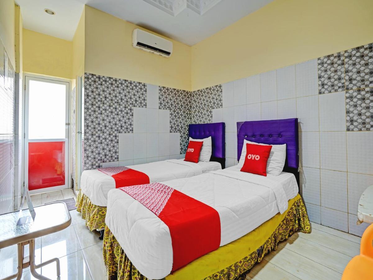 Oyo 90238 Hotel Nusantara Cirebon Exterior photo
