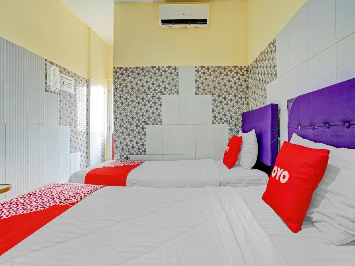 Oyo 90238 Hotel Nusantara Cirebon Exterior photo